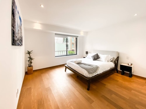 VH | FLAT w/multiple beds 4BR + OPEN GYM +WIFI |99 5 Virtual Homes