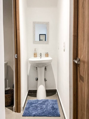 VH | FLAT w/multiple beds 4BR + OPEN GYM +WIFI |99 62 Virtual Homes
