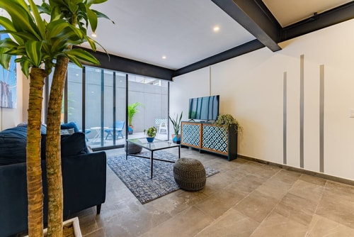 VH | Condesa apt 2 BR + Patio + wifi | 83 24 Virtual Homes