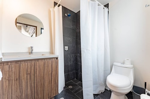 VH | Flat comfy beds + smart TV + wifi | 89 35 Virtual Homes
