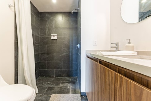 VH | Flat comfy beds + smart TV + wifi | 89 32 Virtual Homes