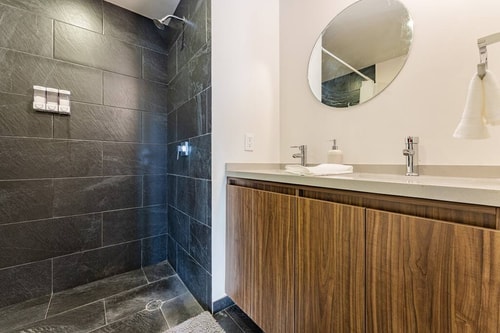 VH | Flat comfy beds + smart TV + wifi | 89 34 Virtual Homes