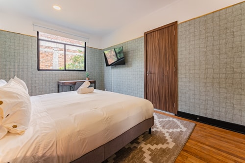 VH | Great Roma House | rooftop & gym | 236 49 Virtual Homes