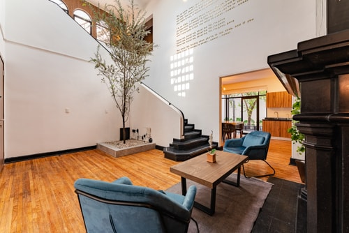 VH | Great Roma House | rooftop & gym | 236 17 Virtual Homes