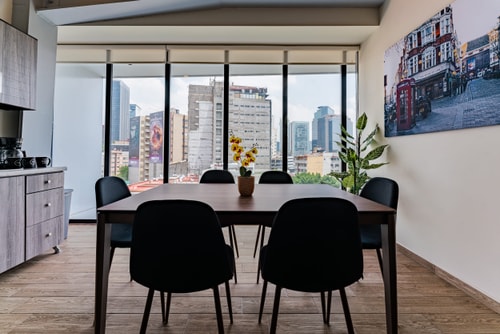 VH Roma Nte | Depa industrial + wifi & balcón | 315 0 Virtual Homes