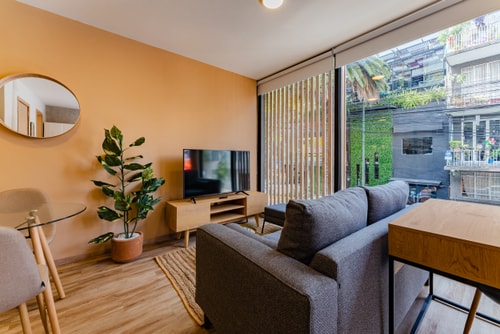 VH Condesa | Desk, comfy loft| 71 2 Virtual Homes