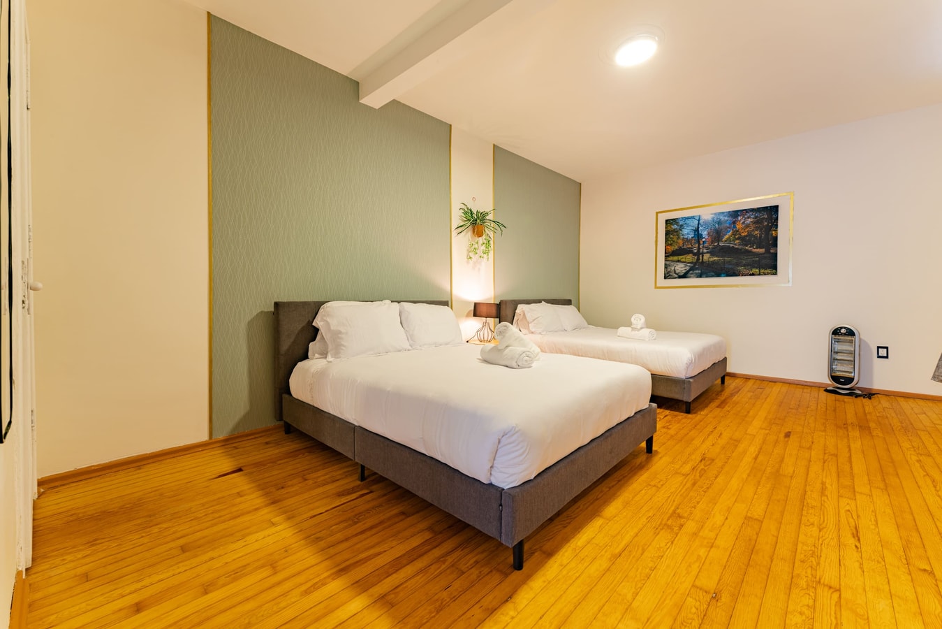 VH | Condesa Apt + patio & wifi | 215 Virtual Homes