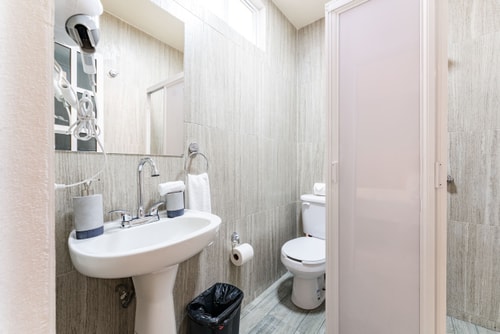 VH | Cozy Condesa House | 8 BR & wifi | 38 77 Virtual Homes