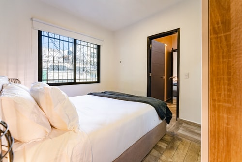 VH | Cozy Condesa House | 8 BR & wifi | 38 52 Virtual Homes