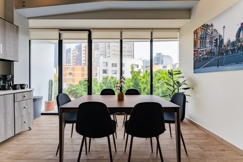 VH | Roma Nte | Stylish apt + Balcony & Gym | 299 12 Virtual Homes