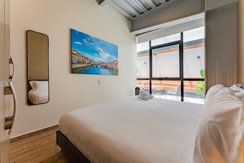 VH | Roma Nte | Private Garden House + Gym | 161 32 Virtual Homes