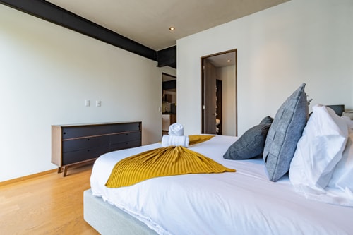 VH | Condesa | Balcony + Parking | 85 20 Virtual Homes