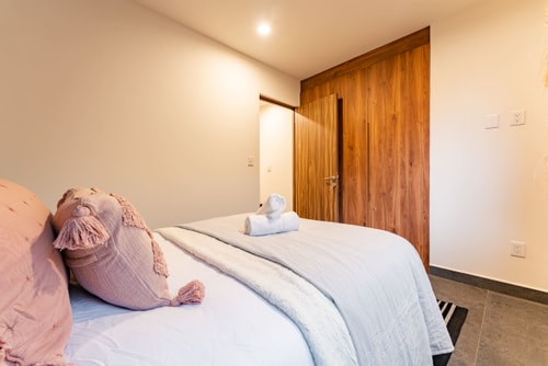 VH | Roma Sur | Laundry Room & Balcony | 151 26 Virtual Homes
