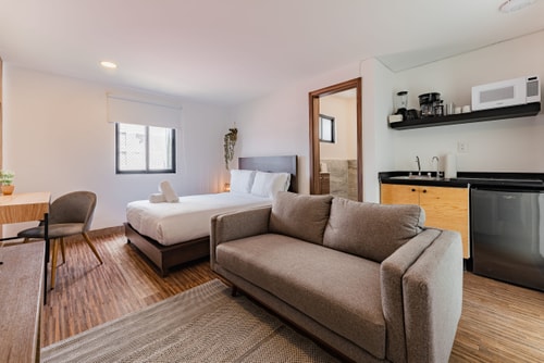 VH | Great Roma House | Rooftop & Gym | 236 25 Virtual Homes