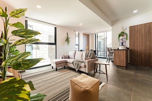 VH | Zona Doctores | balcón y parking | 32 11 Virtual Homes
