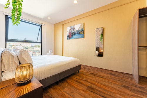 VH | Zona Doctores | balcón y parking | 32 33 Virtual Homes