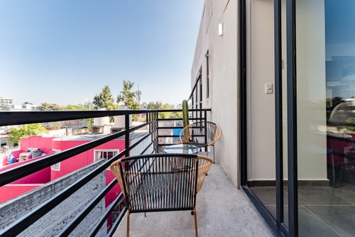 VH | Zona Doctores | balcón y parking | 32 12 Virtual Homes
