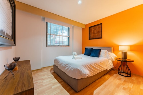 VH | Zona Rosa | 2 Bedrooms + Washing Machine | 121 25 Virtual Homes