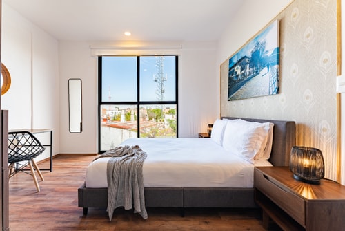 VH | Doctores | 2 hab + balcón privado+wifi | 324 33 Virtual Homes